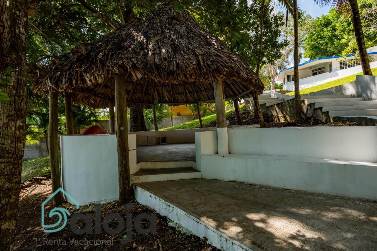Villa Xtohil With Private Access To The Magic 7 Colors Lagoon Bacalar Exterior foto