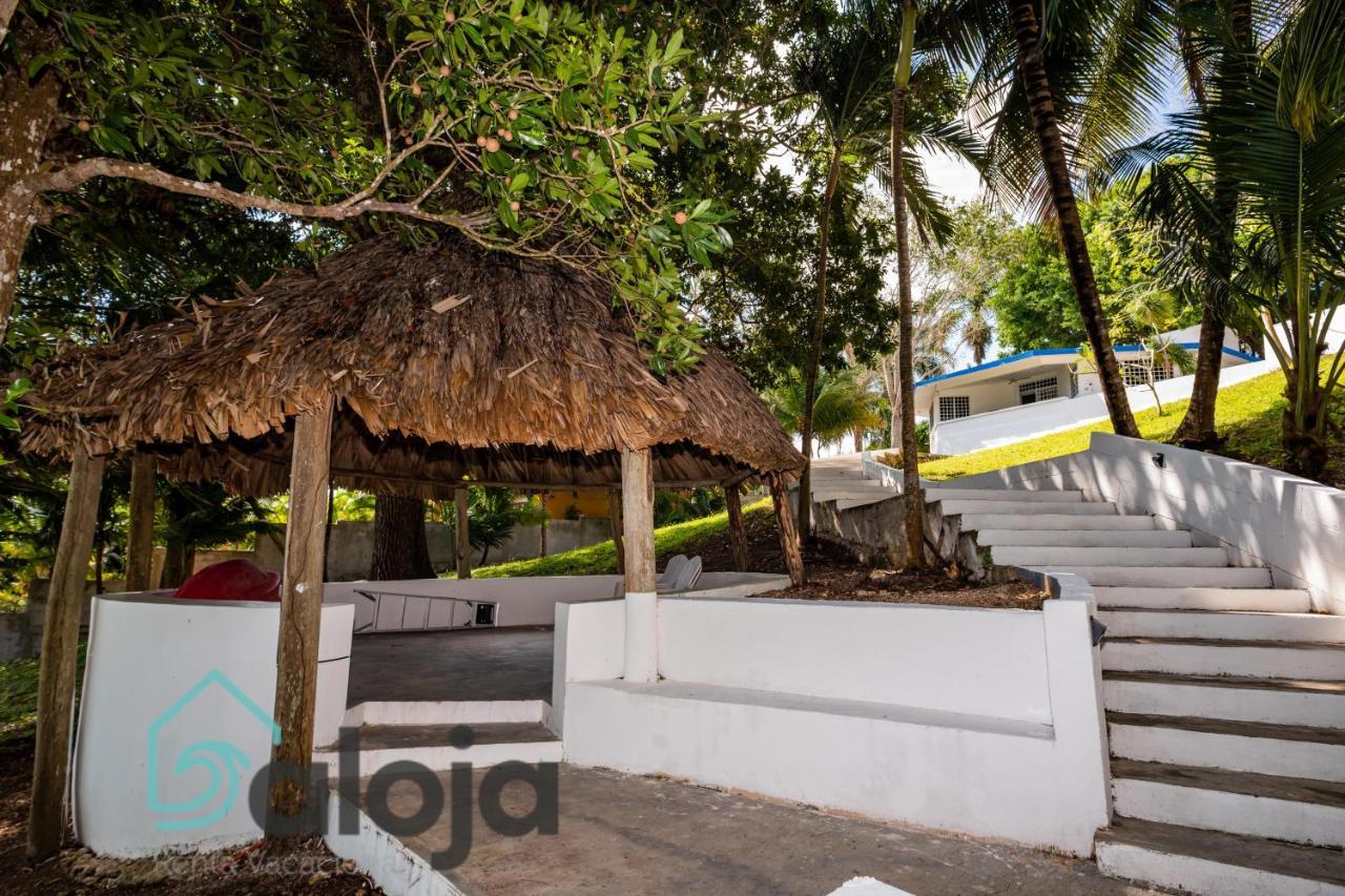 Villa Xtohil With Private Access To The Magic 7 Colors Lagoon Bacalar Exterior foto