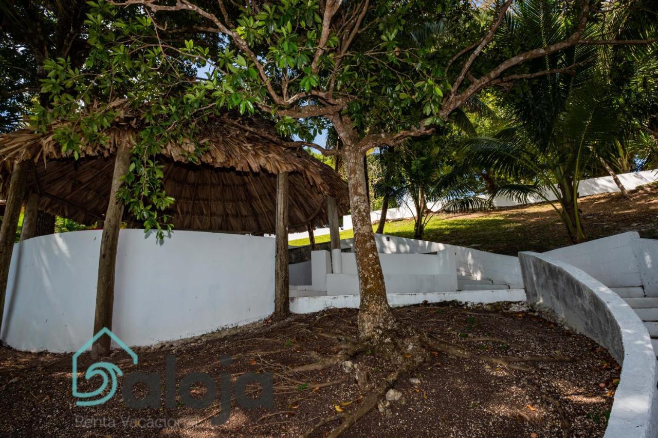 Villa Xtohil With Private Access To The Magic 7 Colors Lagoon Bacalar Exterior foto